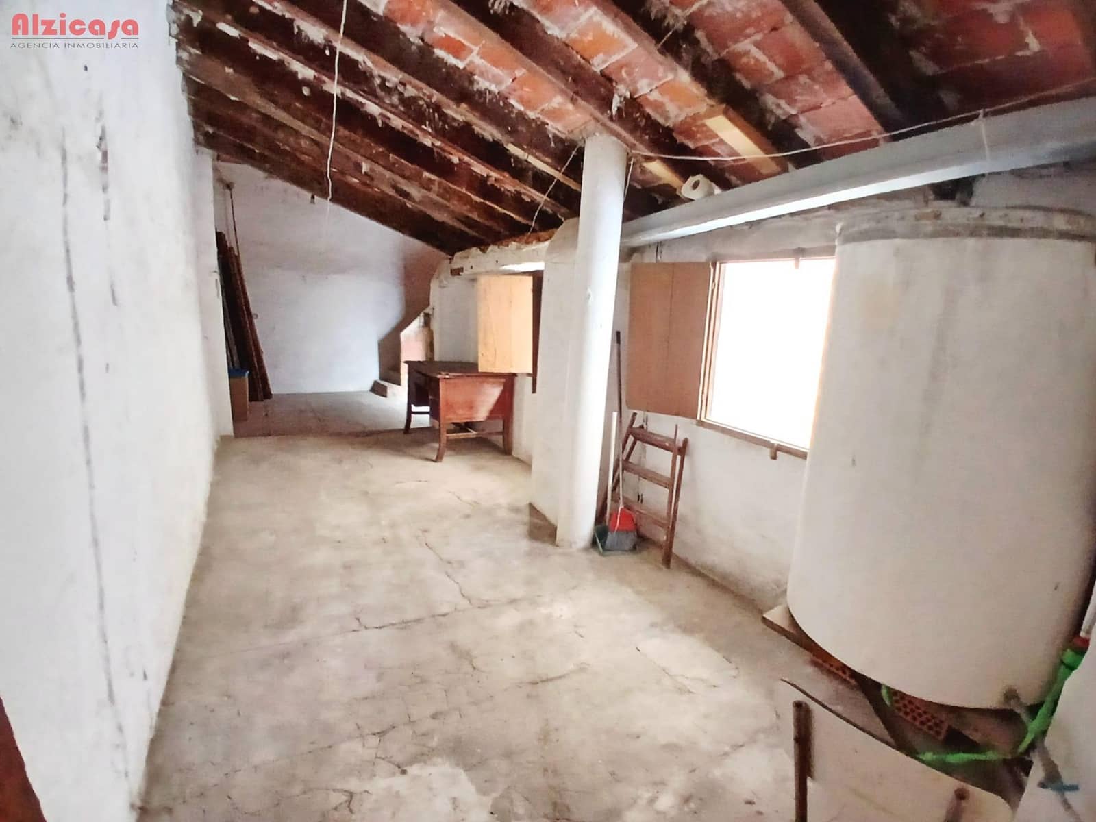 4 soveværelse Byhus til salg i Alzira - € 130.000 (Ref: 9855426)