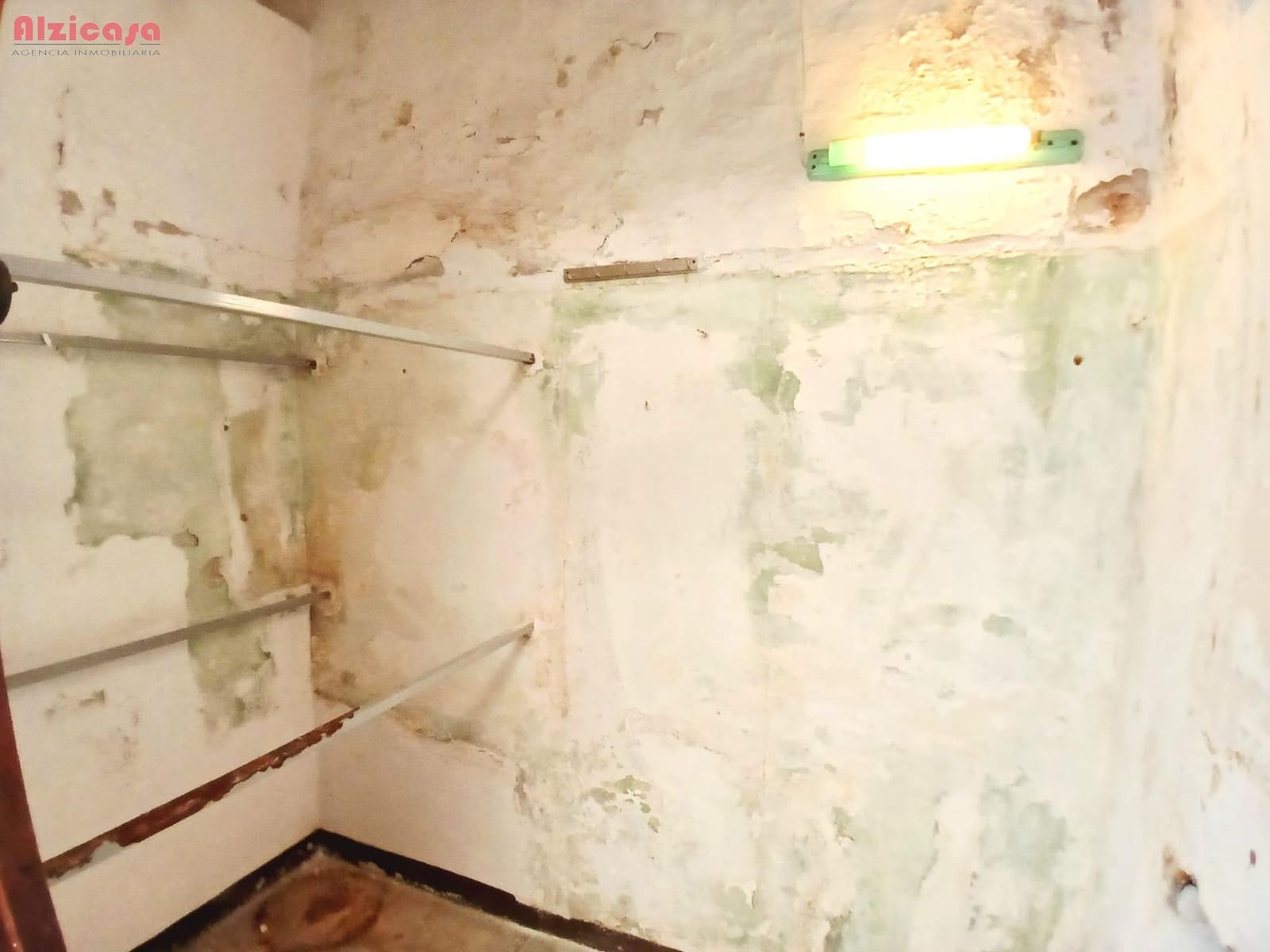 4 soveværelse Byhus til salg i Alzira - € 130.000 (Ref: 9855426)