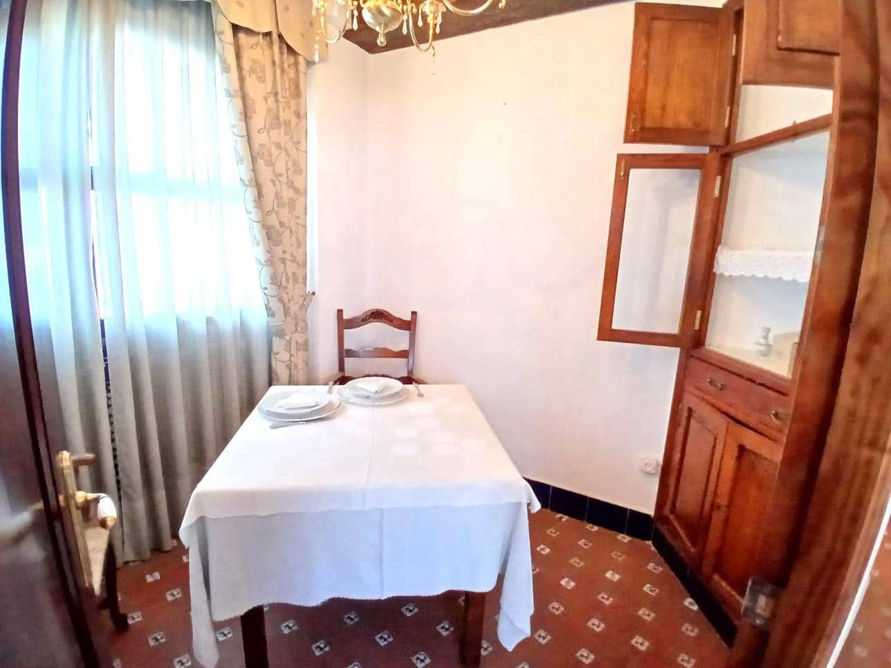 Commercieel te huur in Carcaixent - € 1.200 (Ref: 9861851)