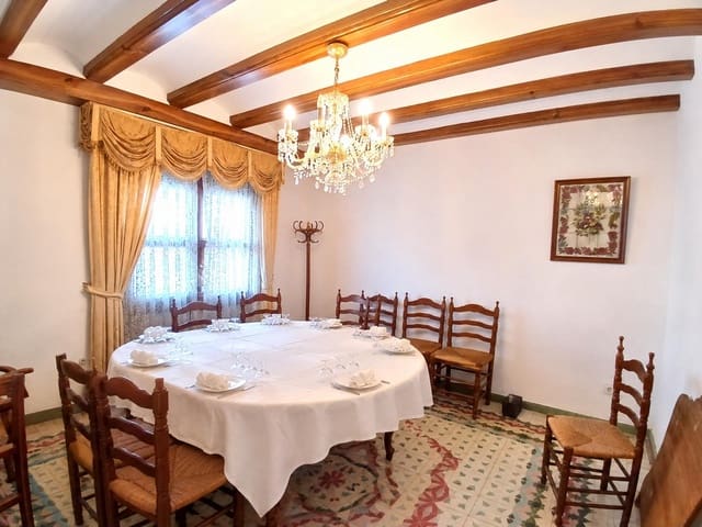 Commercieel te huur in Carcaixent - € 1.200 (Ref: 9861851)