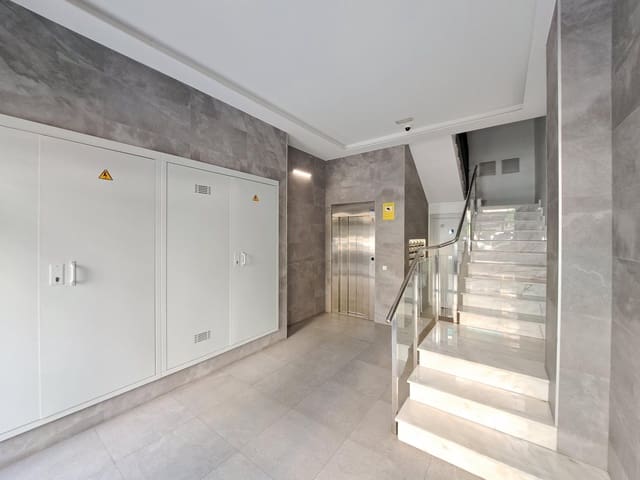 4 sypialnia Mieszkanie na sprzedaż w Alzira - 190 000 € (Ref: 9873480)