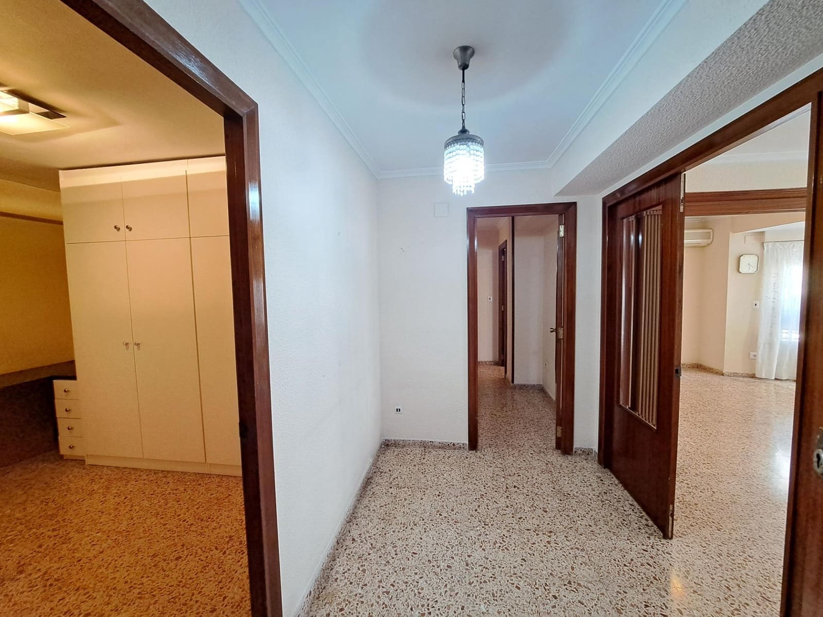 4 sovrum Lägenhet till salu i Alzira - 190 000 € (Ref: 9873480)