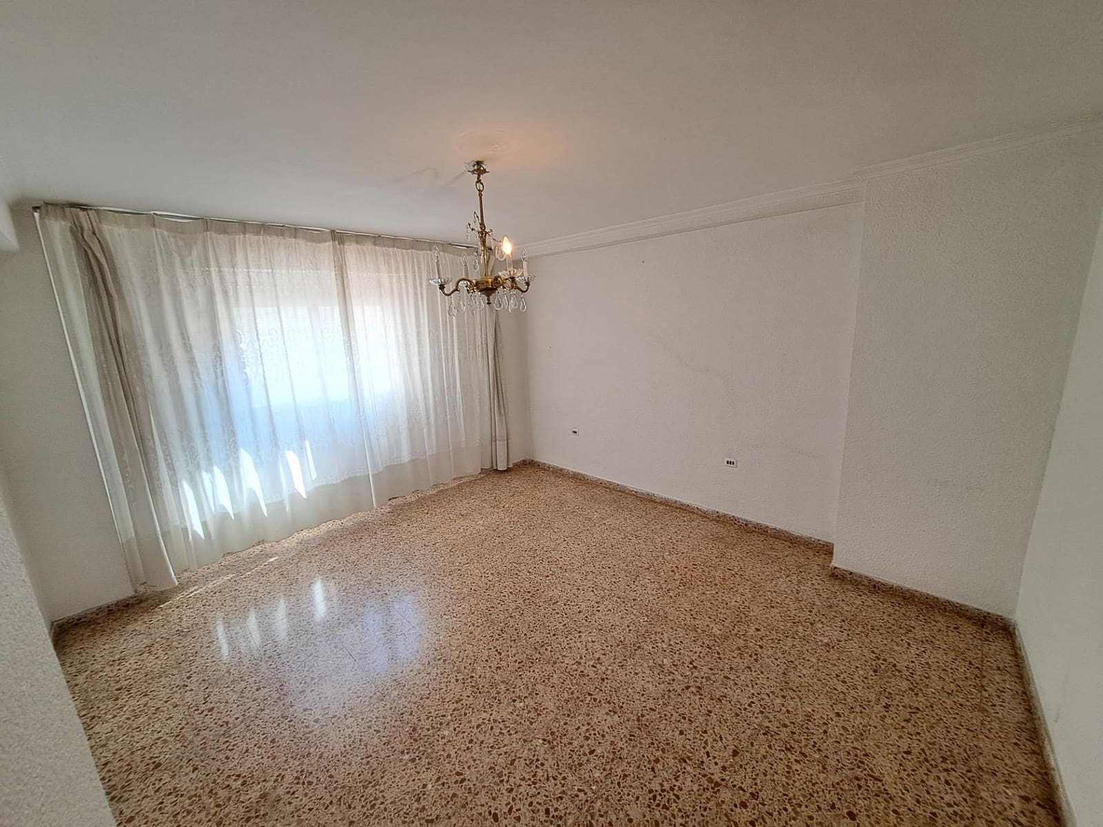 4 sovrum Lägenhet till salu i Alzira - 190 000 € (Ref: 9873480)