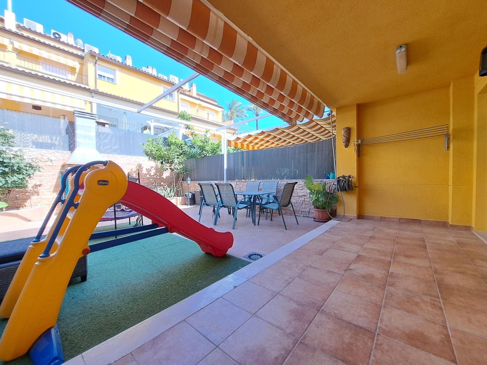 3 sovrum Radhus till salu i Alzira - 300 000 € (Ref: 9878772)