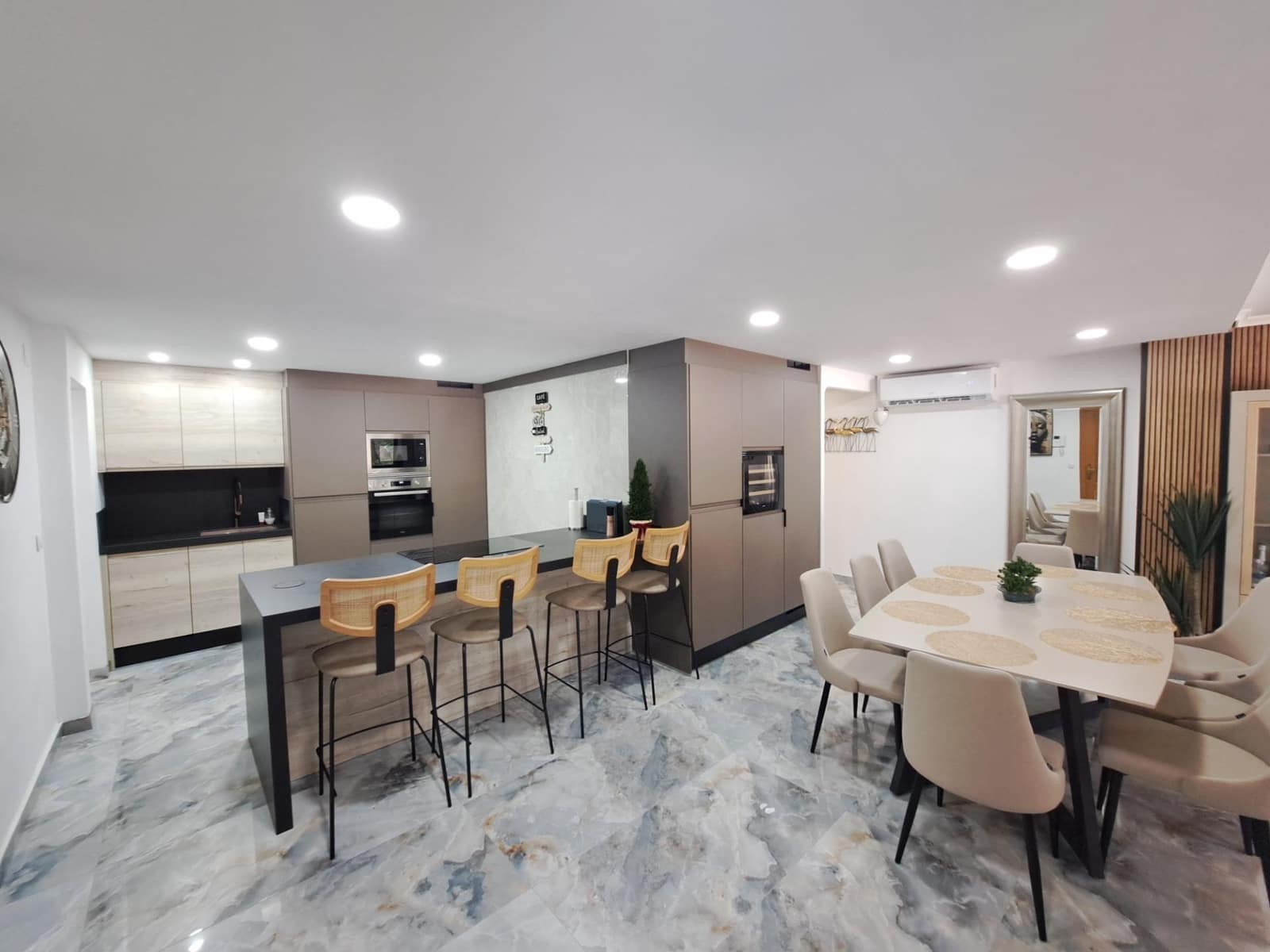 4 sypialnia Mieszkanie na sprzedaż w Alzira - 285 000 € (Ref: 9881911)