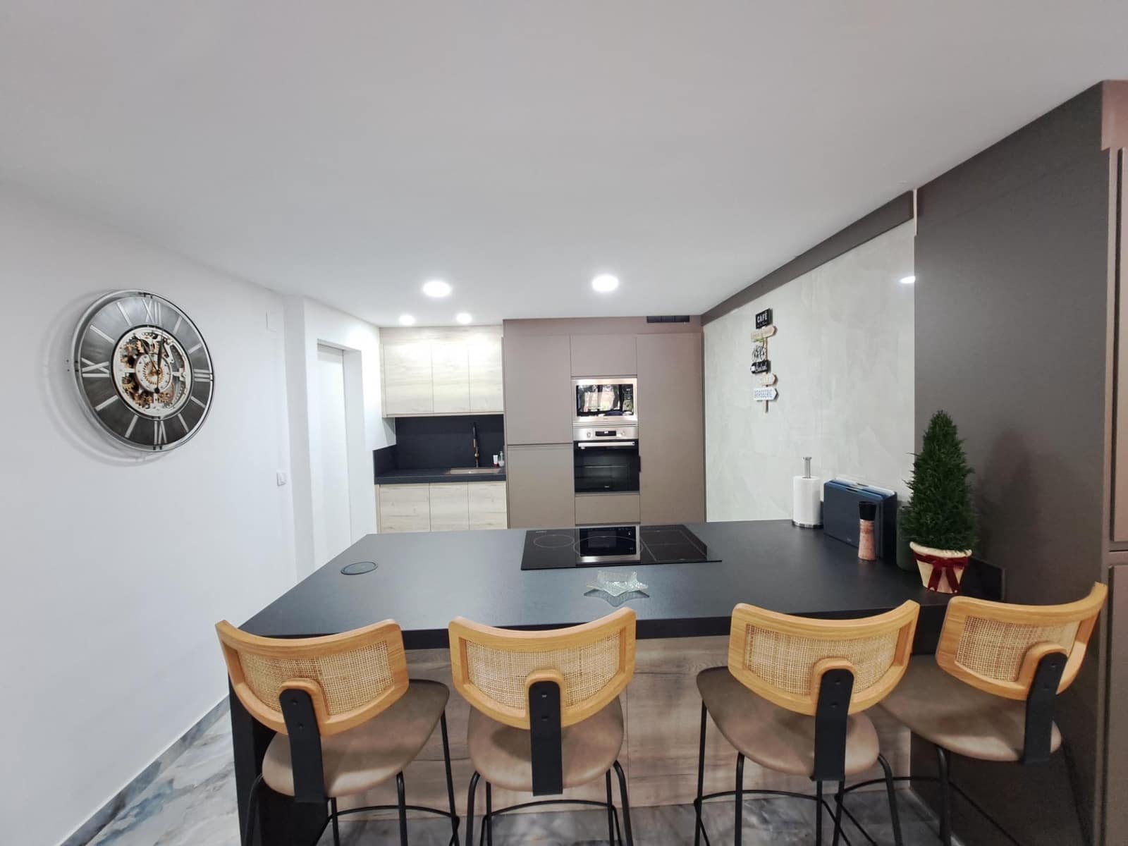 4 sypialnia Mieszkanie na sprzedaż w Alzira - 285 000 € (Ref: 9881911)