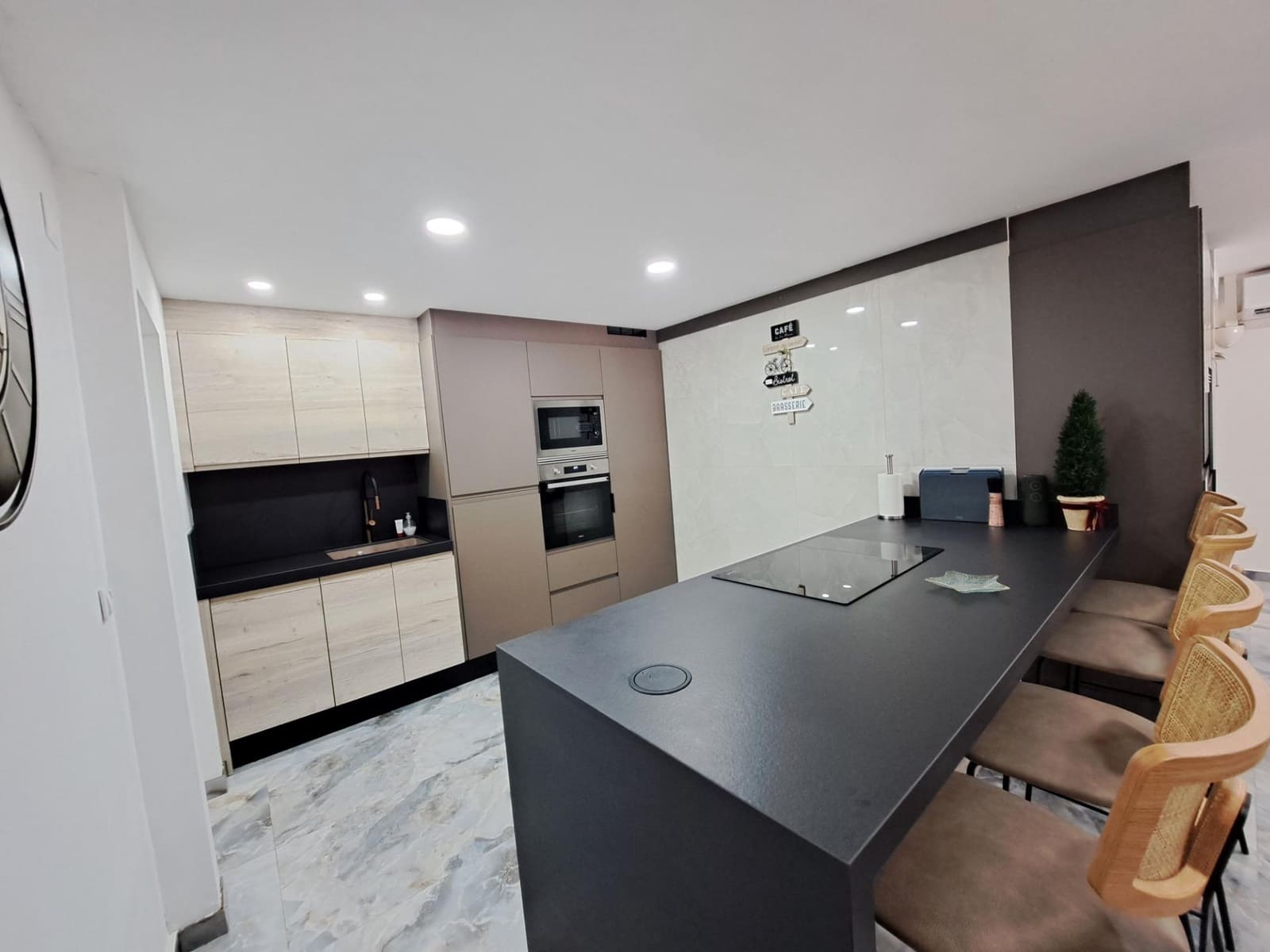 4 sypialnia Mieszkanie na sprzedaż w Alzira - 285 000 € (Ref: 9881911)