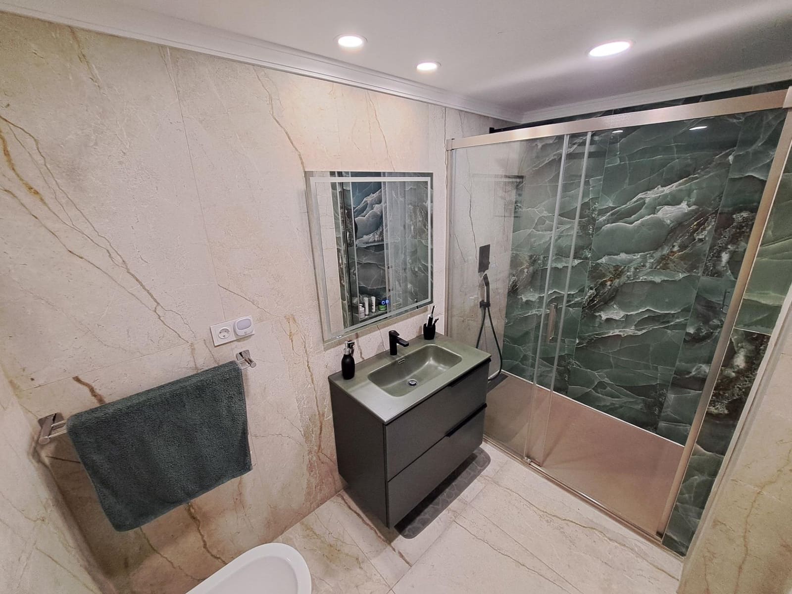 4 sypialnia Mieszkanie na sprzedaż w Alzira - 285 000 € (Ref: 9881911)