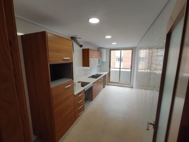 3 slaapkamer Flat te koop in Carlet - € 182.000 (Ref: 9890354)