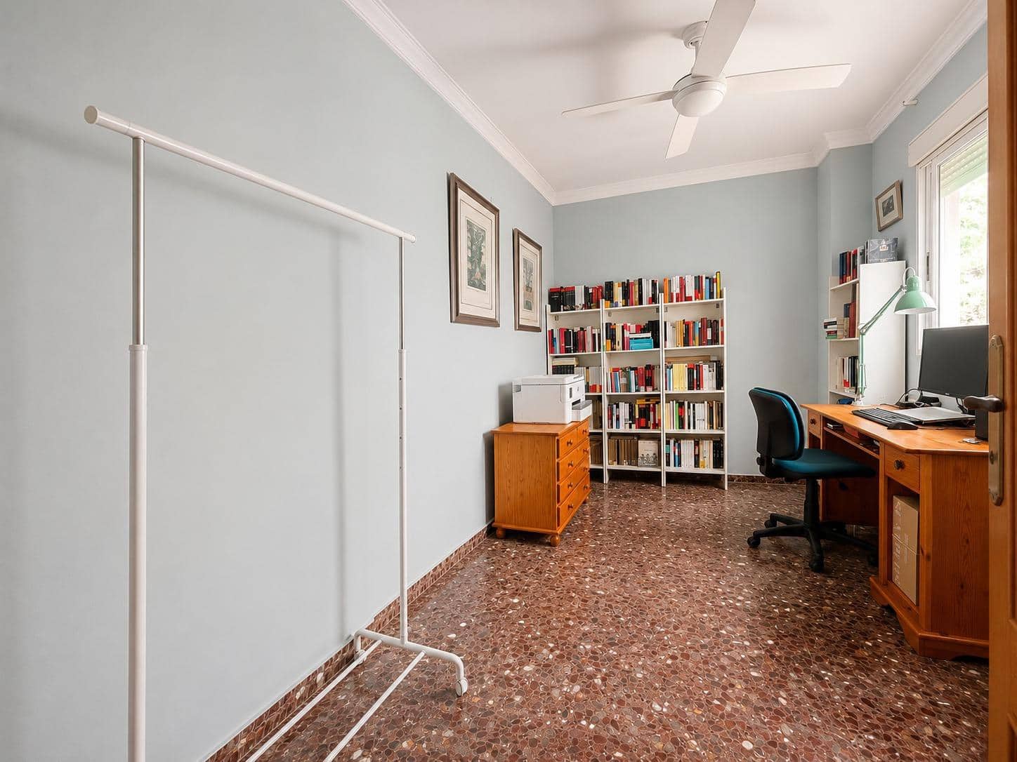 4 bedroom Flat for sale in Carcaixent - € 180,000 (Ref: 9896305)