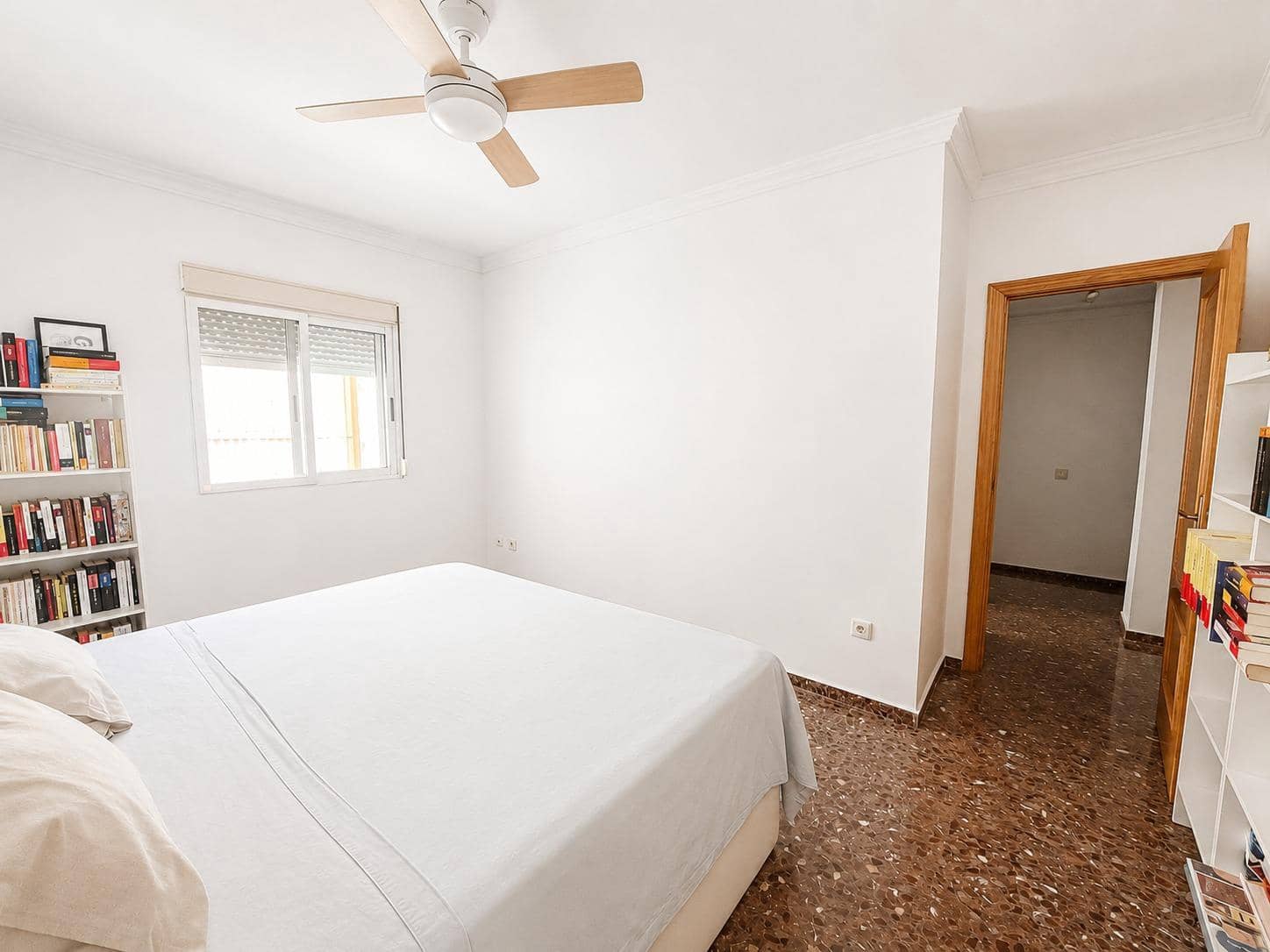 4 bedroom Flat for sale in Carcaixent - € 180,000 (Ref: 9896305)