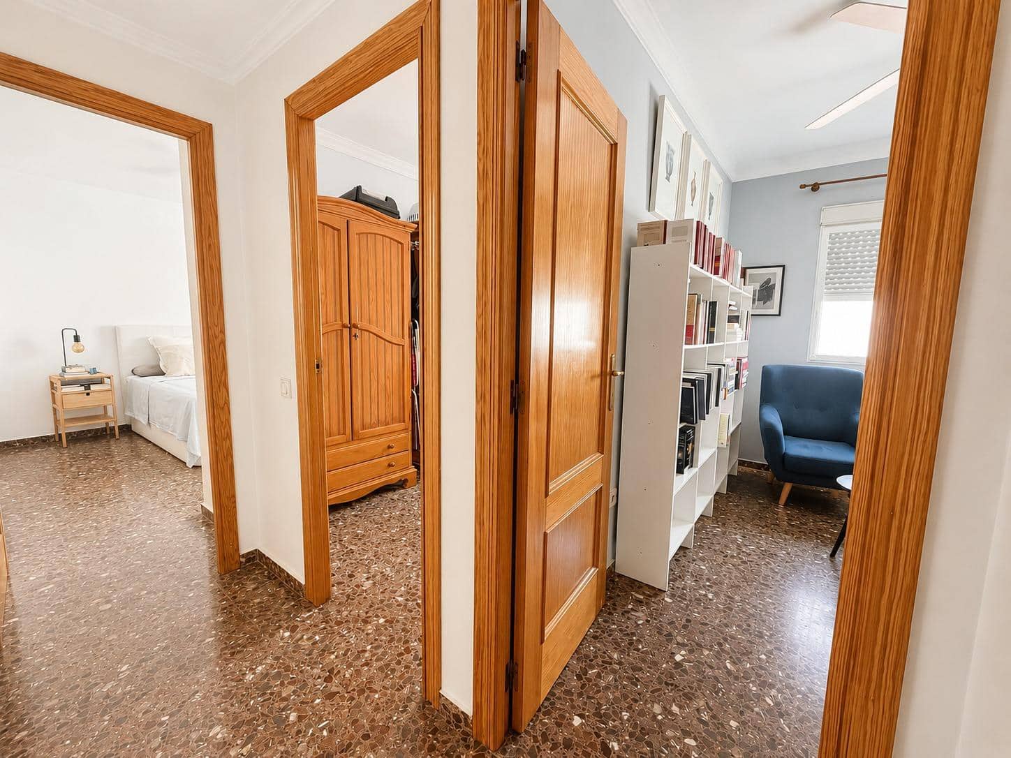 4 bedroom Flat for sale in Carcaixent - € 180,000 (Ref: 9896305)