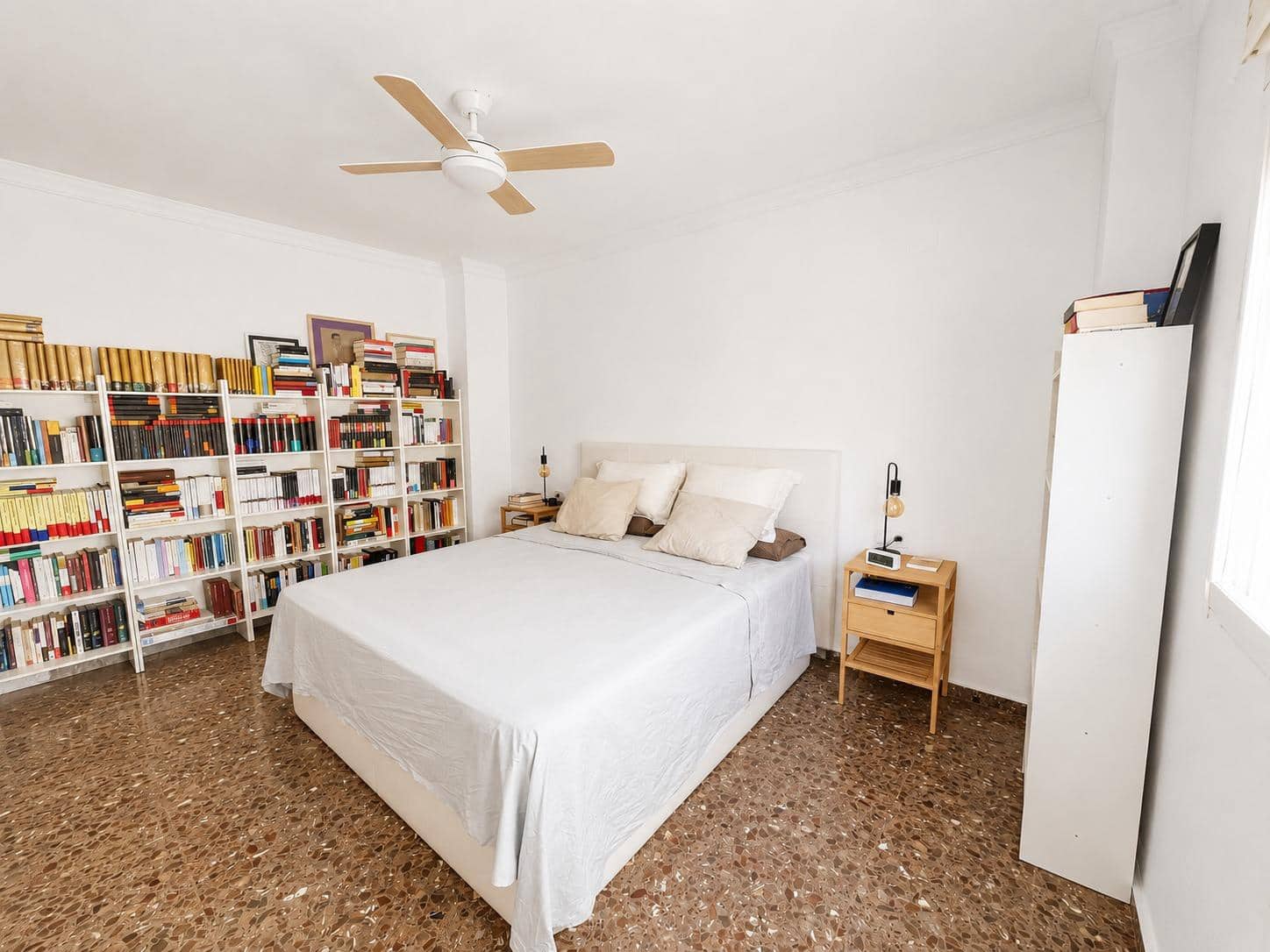 4 bedroom Flat for sale in Carcaixent - € 180,000 (Ref: 9896305)