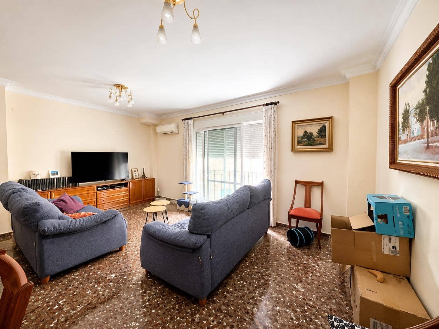 4 bedroom Flat for sale in Carcaixent - € 180,000 (Ref: 9896305)