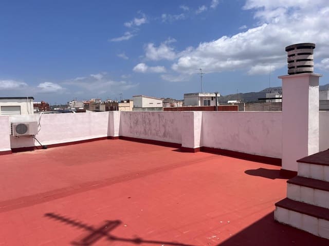 4 slaapkamer Flat te koop in Carcaixent - € 160.000 (Ref: 9896305)
