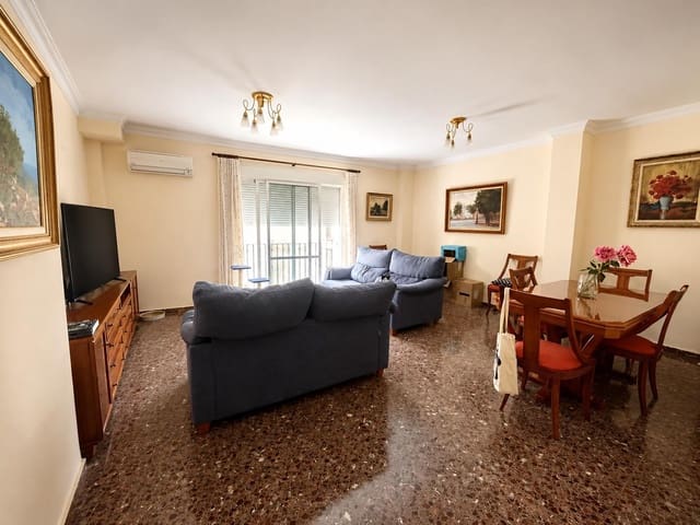 4 slaapkamer Flat te koop in Carcaixent - € 160.000 (Ref: 9896305)