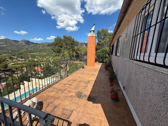 5 chambre Villa/Maison à vendre à Carcaixent avec garage - 130 000 € (Ref: 9900338)