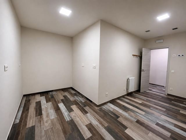 9 Zimmer Gewerbe zu verkaufen in Carcaixent - 115.000 € (Ref: 9907560)