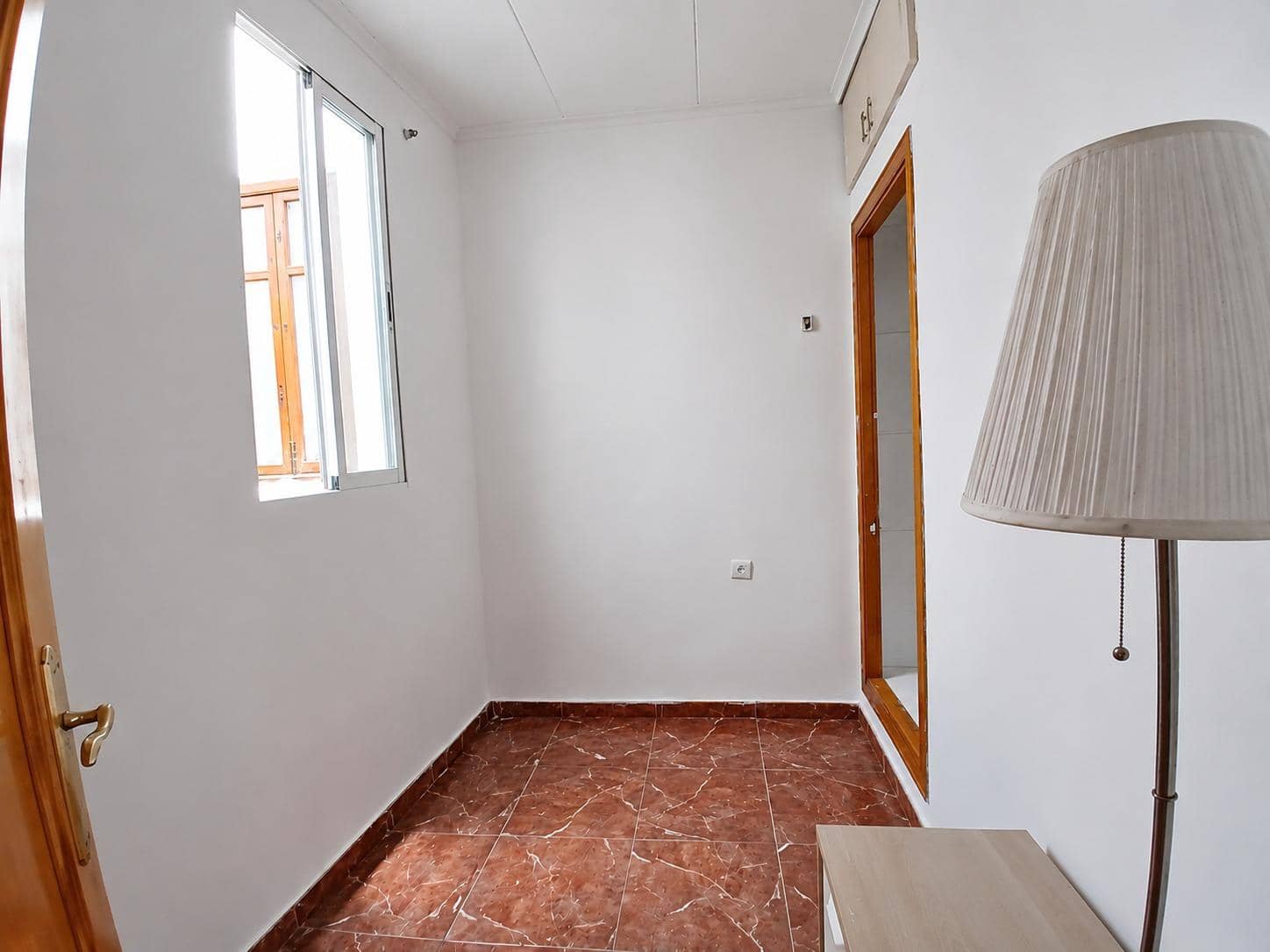 2 bedroom Flat for sale in Carcaixent - € 80,000 (Ref: 9927381)