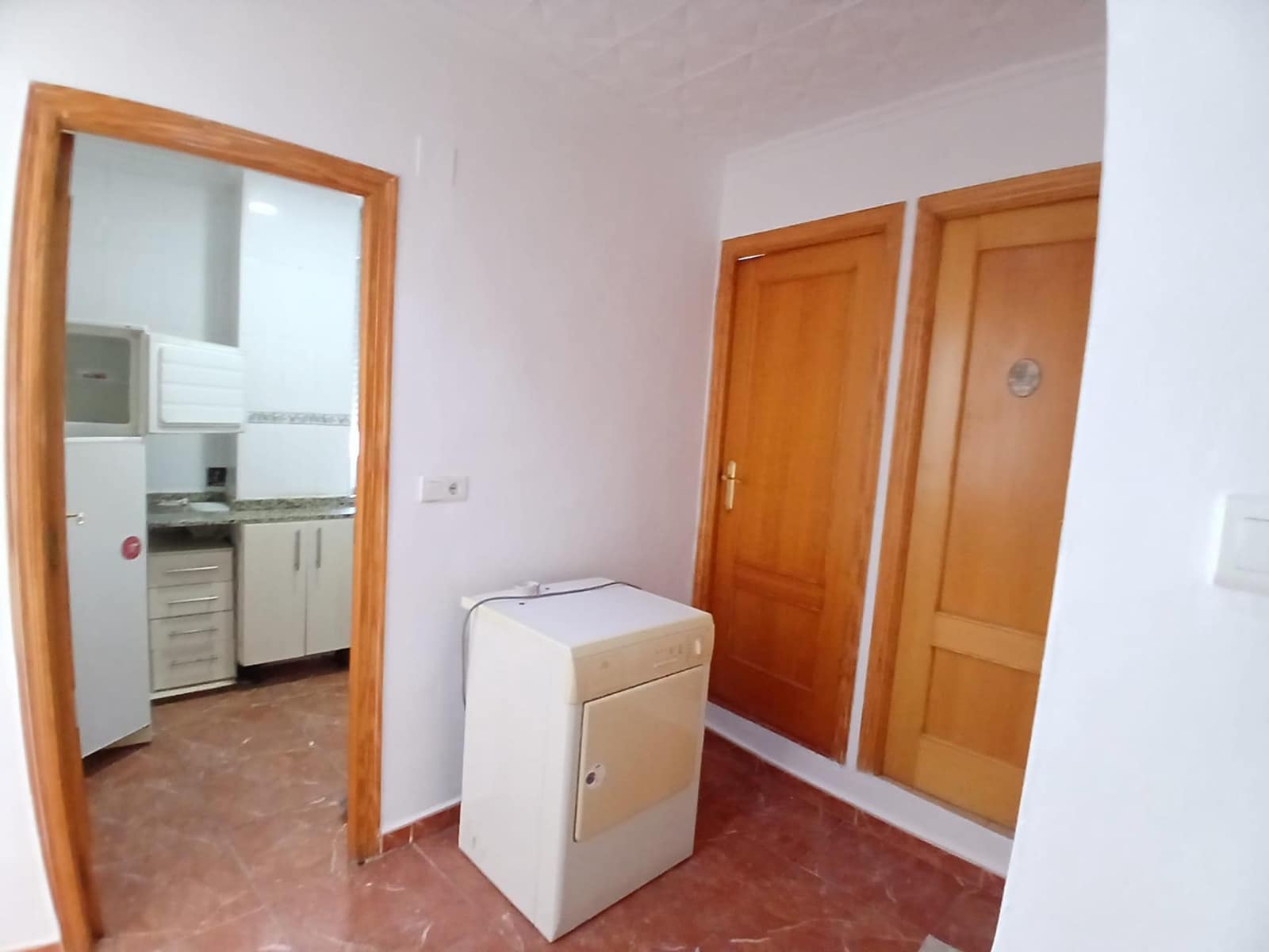 2 bedroom Flat for sale in Carcaixent - € 80,000 (Ref: 9927381)