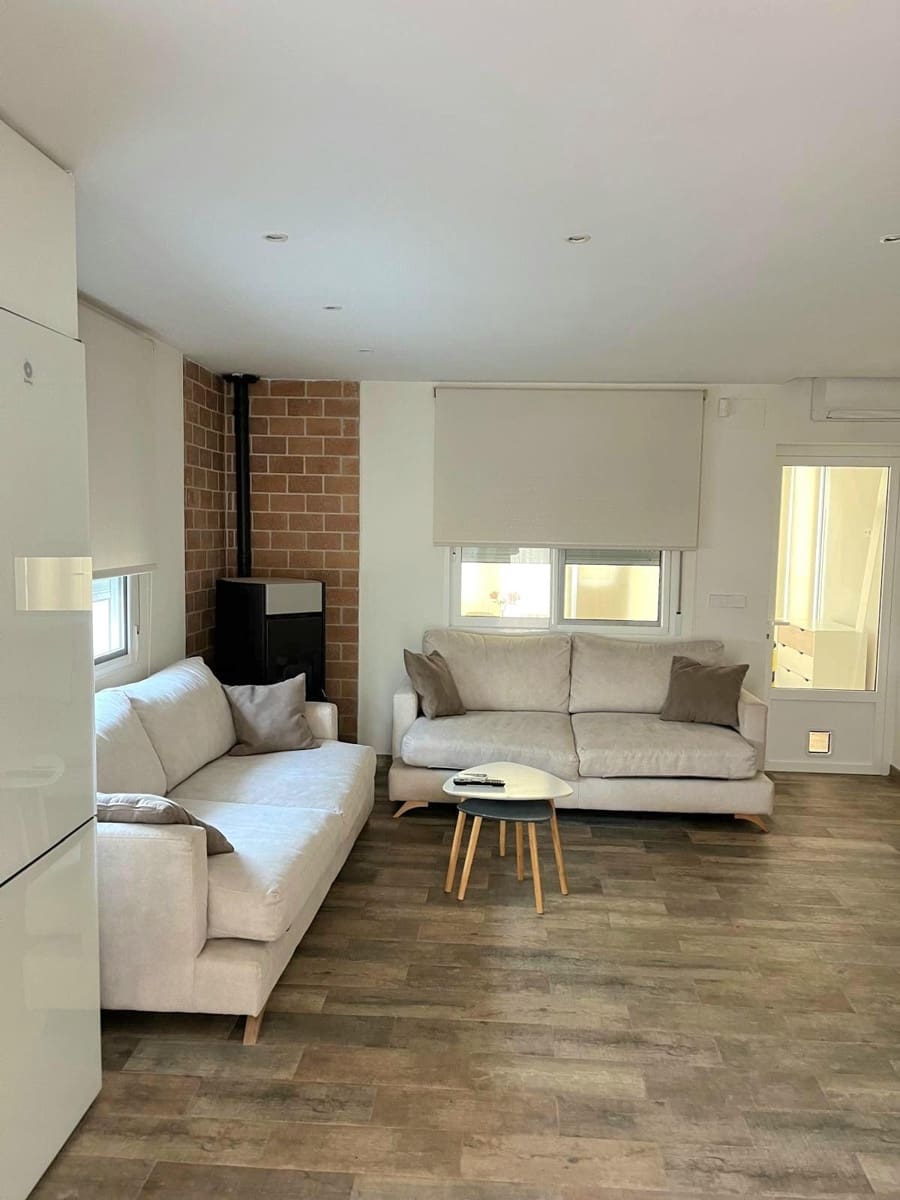 3 Zimmer Villa zu verkaufen in Llombai mit Pool - 240.000 € (Ref: 9927382)