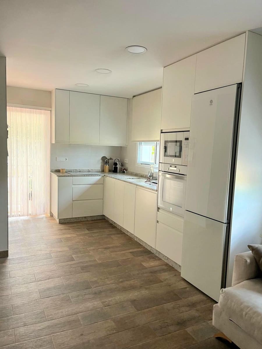 3 Zimmer Villa zu verkaufen in Llombai mit Pool - 240.000 € (Ref: 9927382)