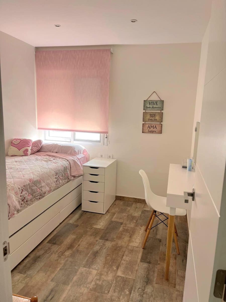 3 Zimmer Villa zu verkaufen in Llombai mit Pool - 240.000 € (Ref: 9927382)