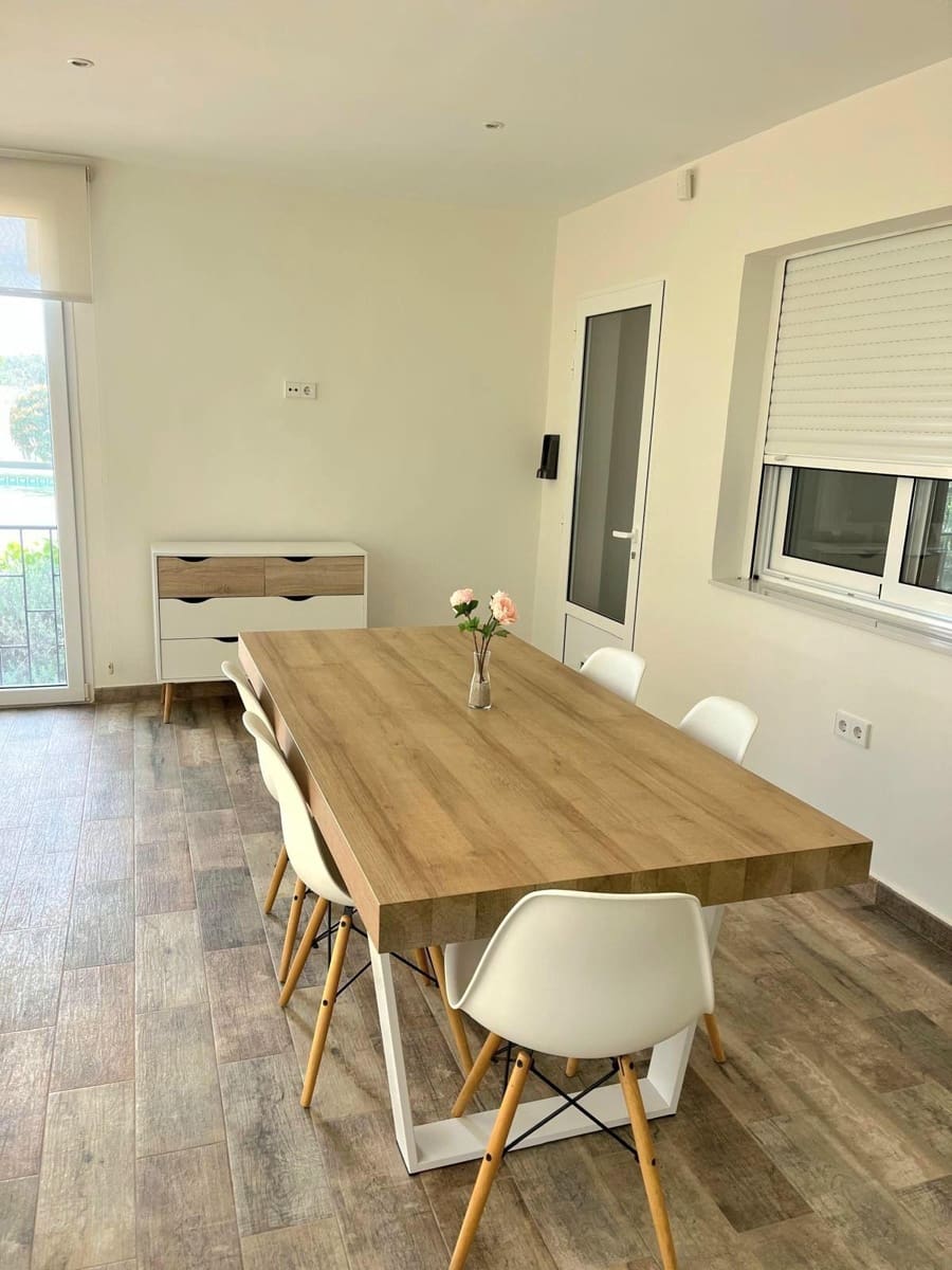 3 Zimmer Villa zu verkaufen in Llombai mit Pool - 240.000 € (Ref: 9927382)