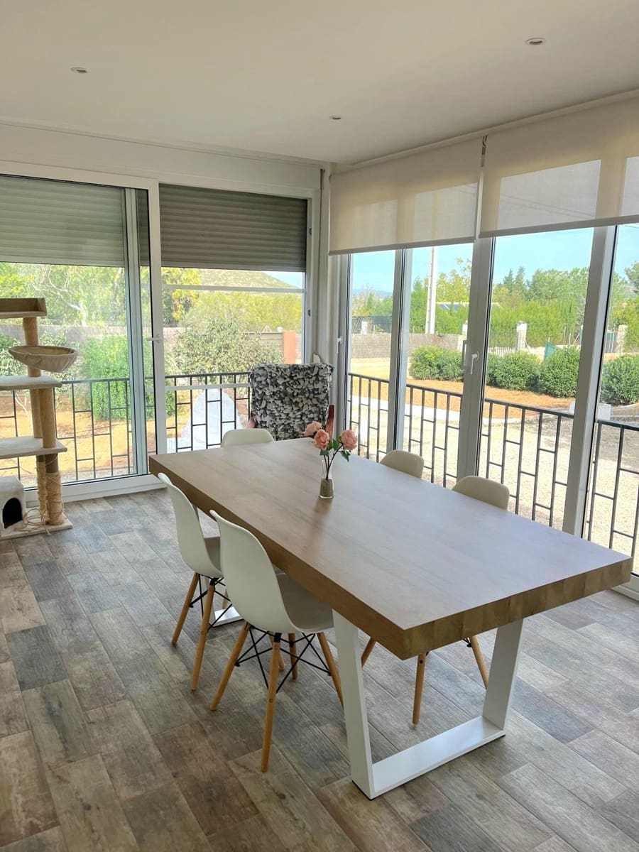 3 Zimmer Villa zu verkaufen in Llombai mit Pool - 240.000 € (Ref: 9927382)