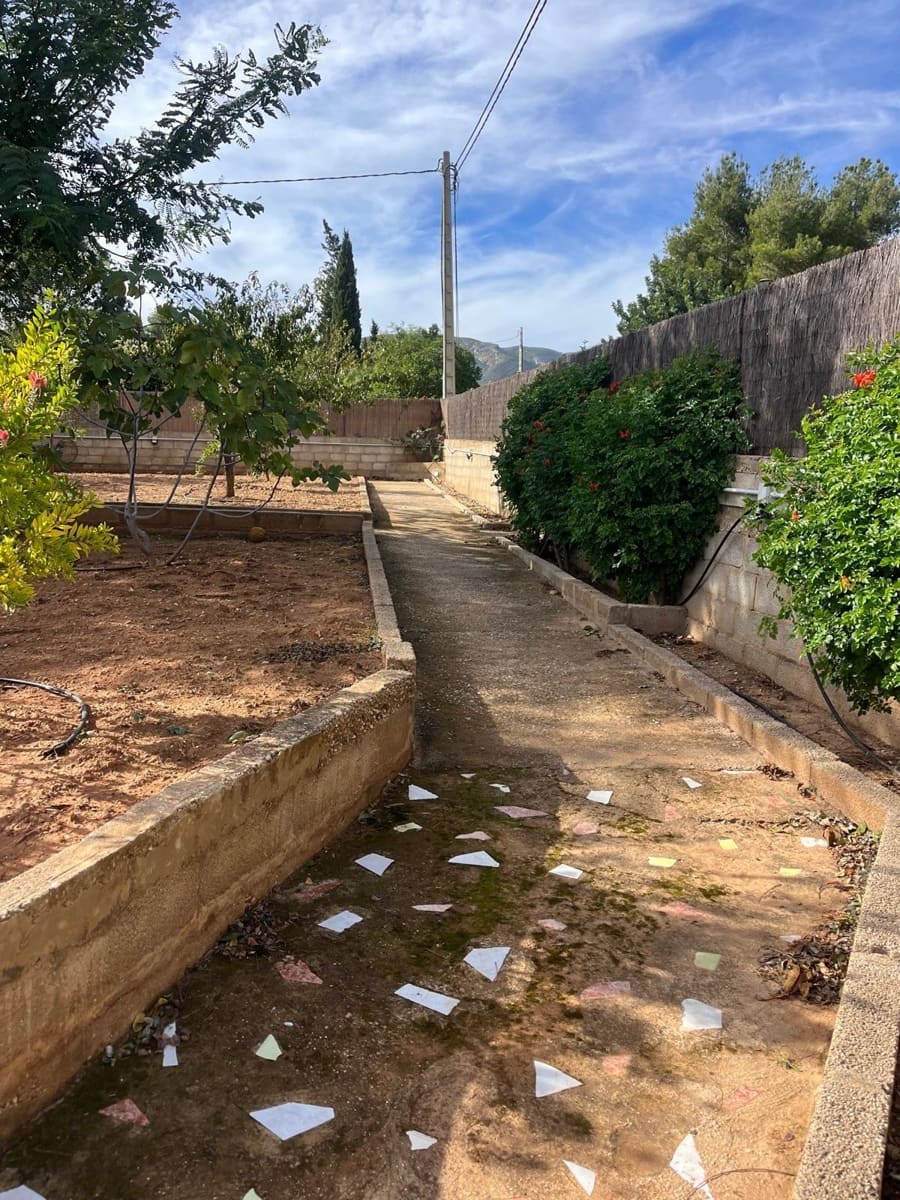 3 Zimmer Villa zu verkaufen in Llombai mit Pool - 240.000 € (Ref: 9927382)