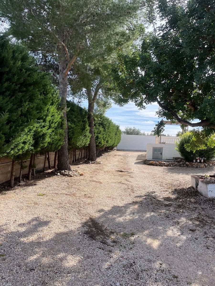 3 Zimmer Villa zu verkaufen in Llombai mit Pool - 240.000 € (Ref: 9927382)