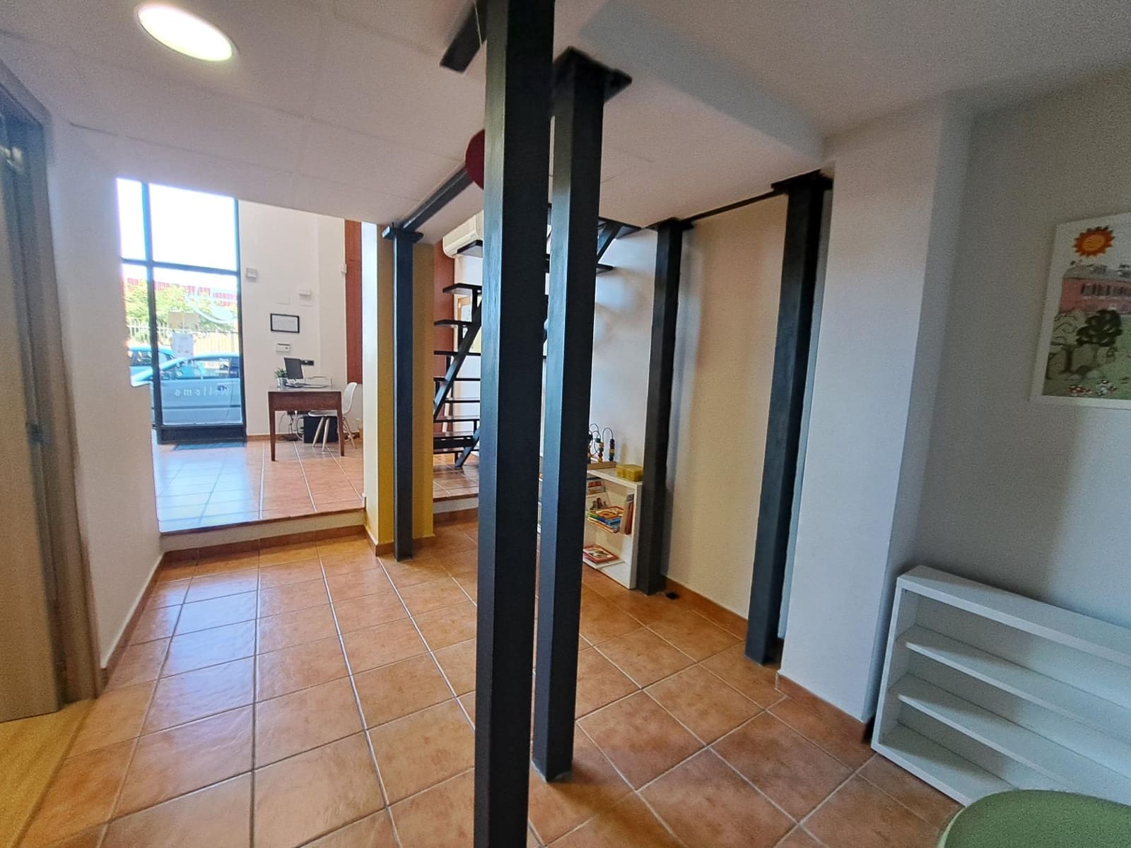 Comercial para arrendar em Alzira - 850 € (Ref: 9929360)