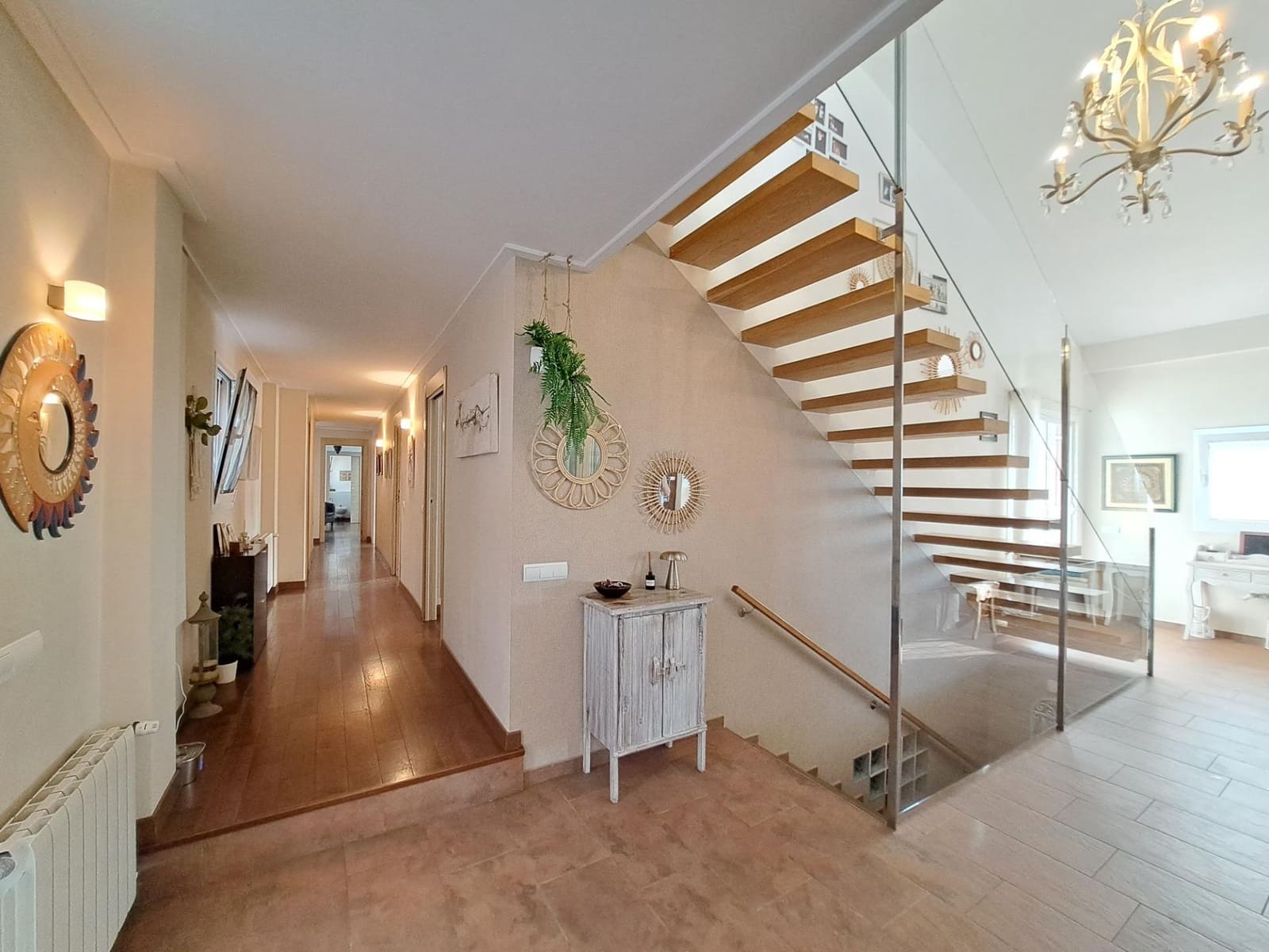 5 bedroom Villa for sale in Alzira with pool garage - € 585,000 (Ref: 9929361)