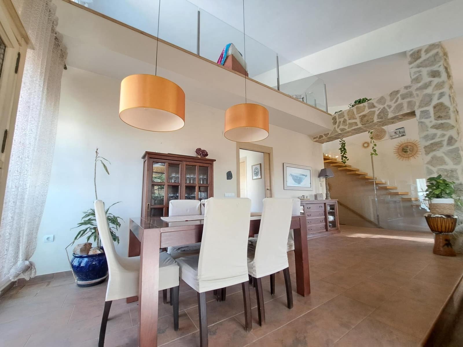 5 bedroom Villa for sale in Alzira with pool garage - € 585,000 (Ref: 9929361)