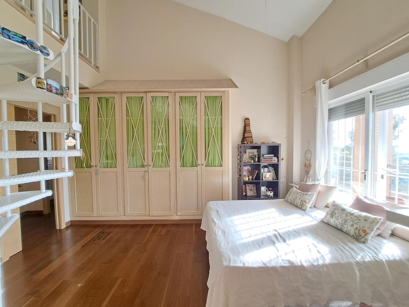 5 bedroom Villa for sale in Alzira with pool garage - € 585,000 (Ref: 9929361)