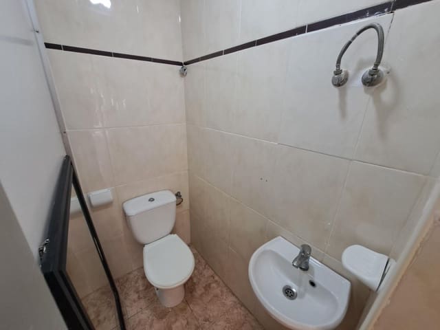 Commerciale da affittare in Alzira - 350 € (Rif: 9938154)
