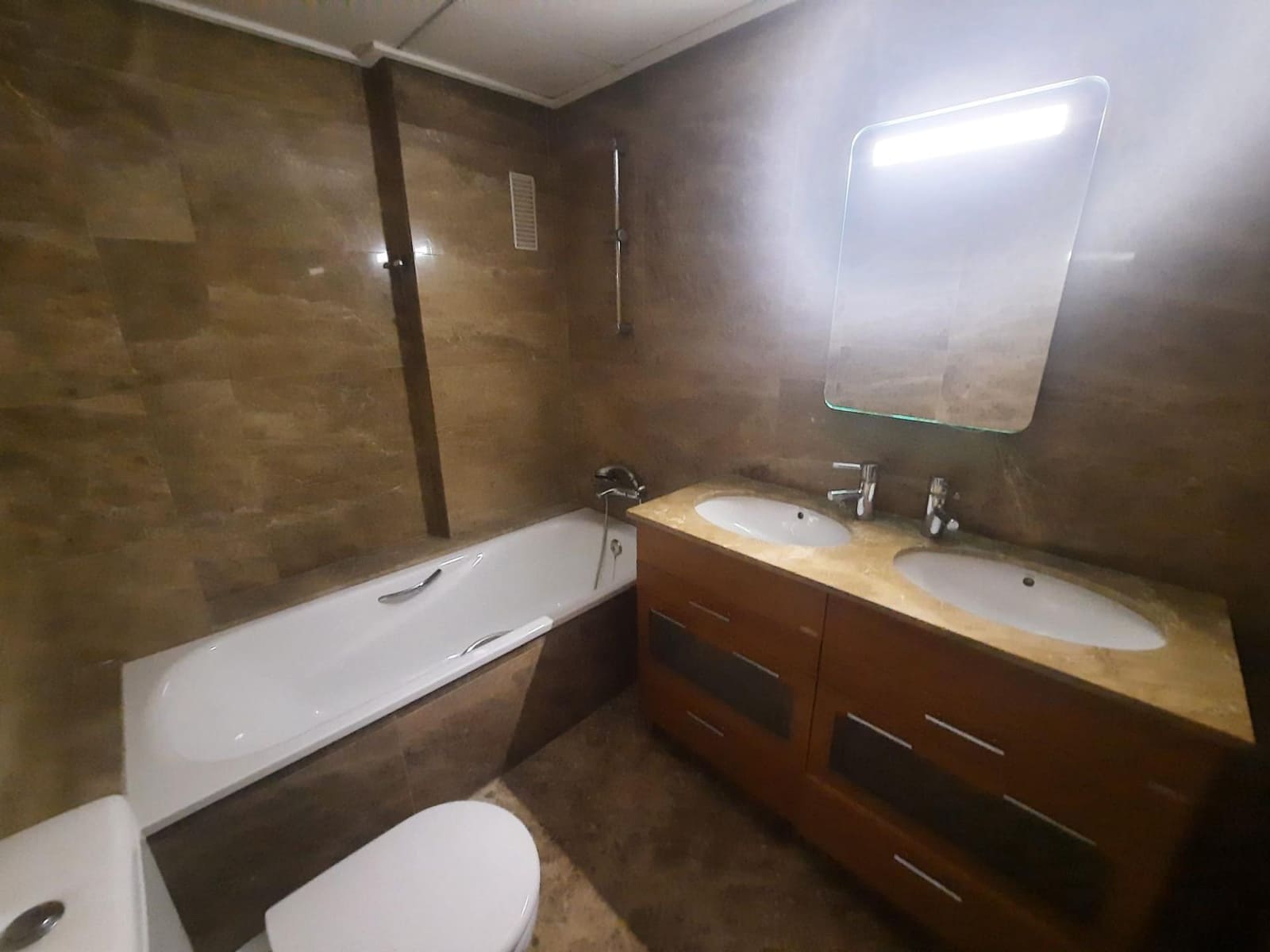 2 sovrum Lägenhet till salu i Alzira - 190 000 € (Ref: 9947893)