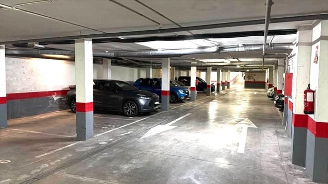 Garage til salg i Carcaixent - € 16.000 (Ref: 9947894)