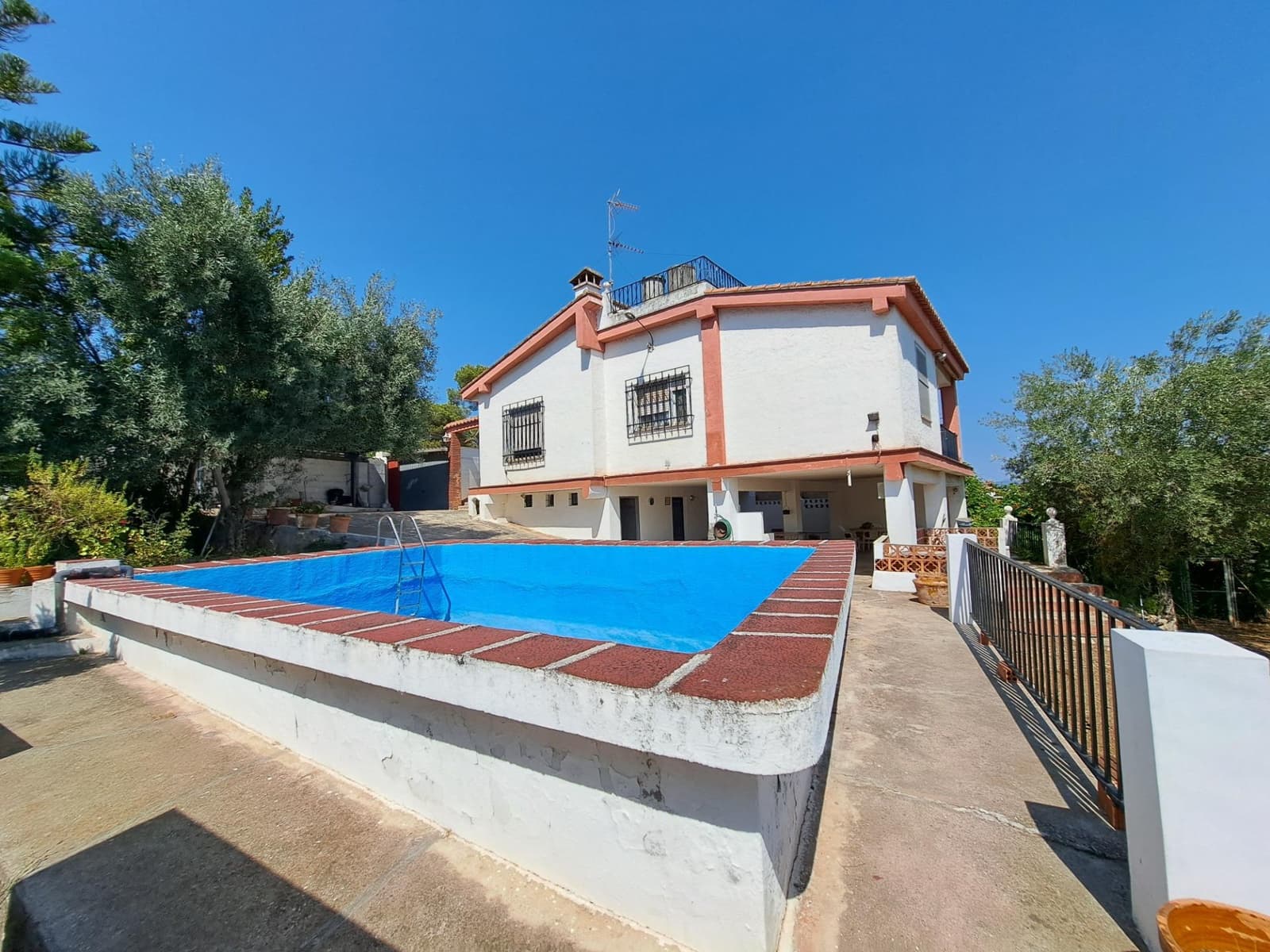 4 sovrum Villa till salu i Alberic med pool garage - 180 000 € (Ref: 9954214)