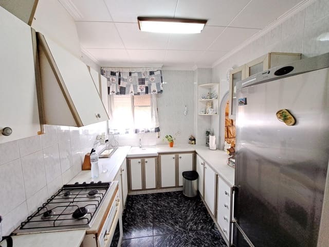 4 sovrum Villa till salu i Alberic med pool garage - 180 000 € (Ref: 9954214)