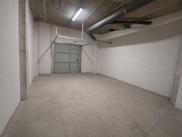 Erhverv til salg i Alzira med garage - € 200.000 (Ref: 9959761)