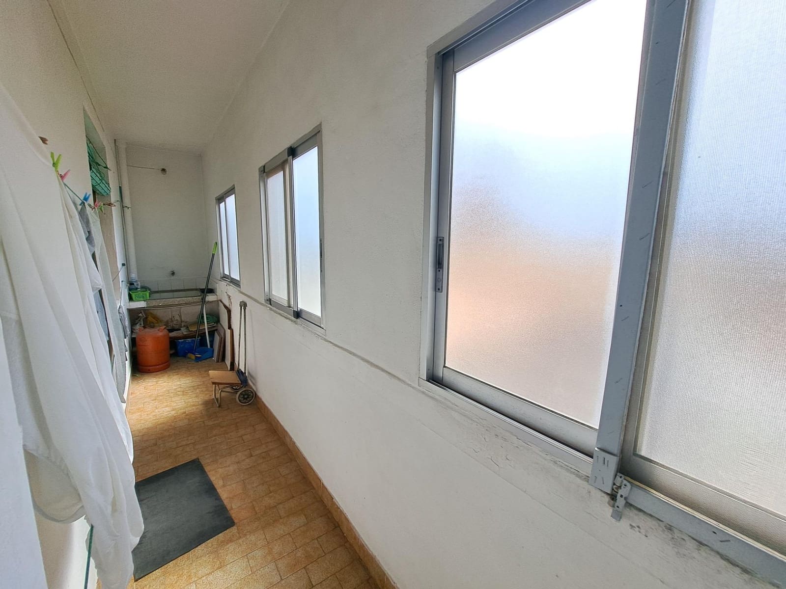 4 chambre Appartement à vendre à Alzira - 150 000 € (Ref: 9959762)