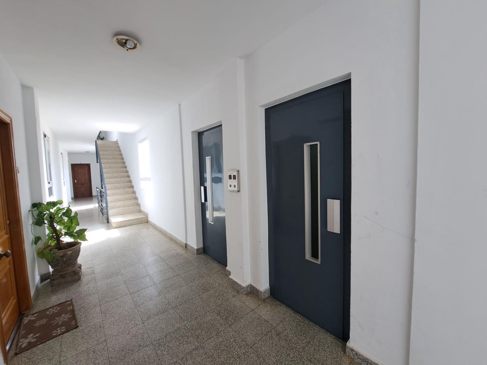 4 chambre Appartement à vendre à Alzira - 150 000 € (Ref: 9959762)