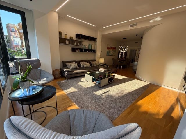 3 bedroom Flat for sale in Alzira - € 420,000 (Ref: 9959763)