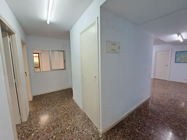 5 sypialnia Biuro do wynajęcia w Alzira - 700 € (Ref: 9959765)