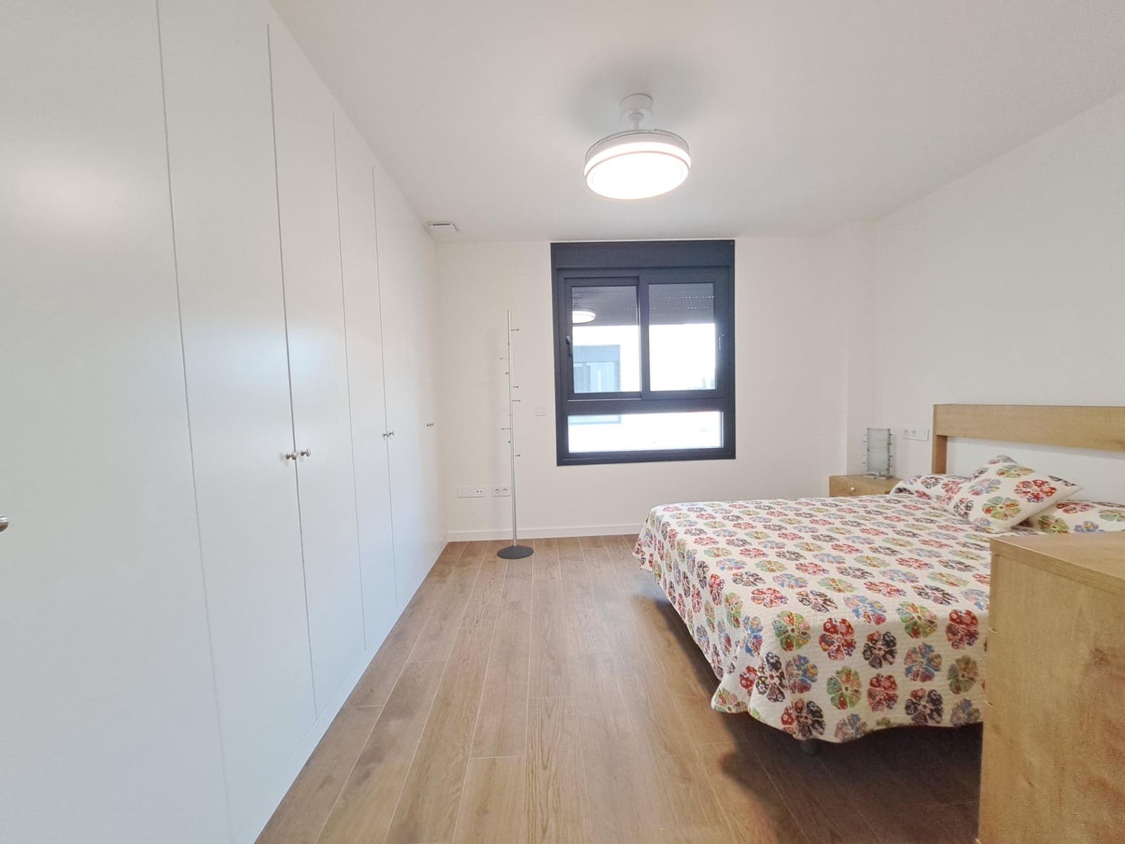 2 makuuhuone Asunto myytävänä paikassa Alzira mukana 
autotalli - 275 000 € (Ref: 9966634)