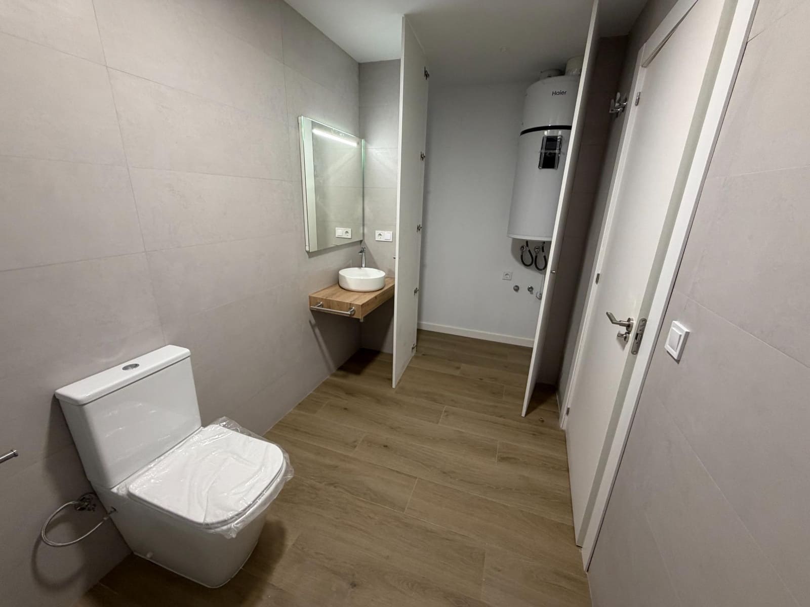 1 bedroom Studio for sale in Alberic - € 90,500 (Ref: 9978821)