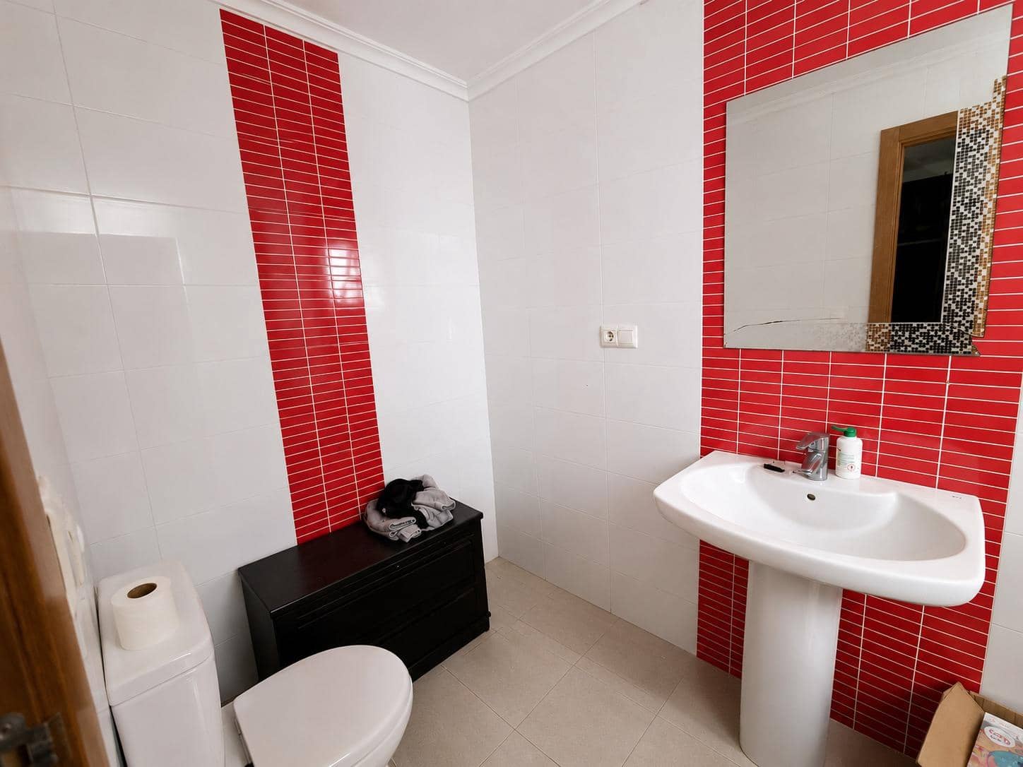 3 bedroom Flat for sale in Albalat de la Ribera - € 128,000 (Ref: 9982957)