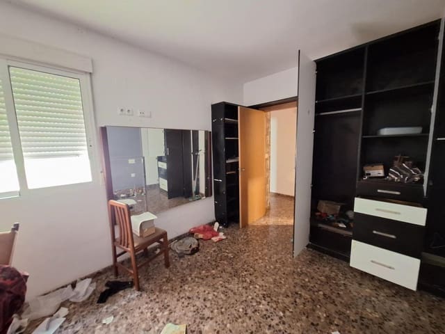 3 slaapkamer Flat te koop in Albalat de la Ribera - € 128.000 (Ref: 9982957)