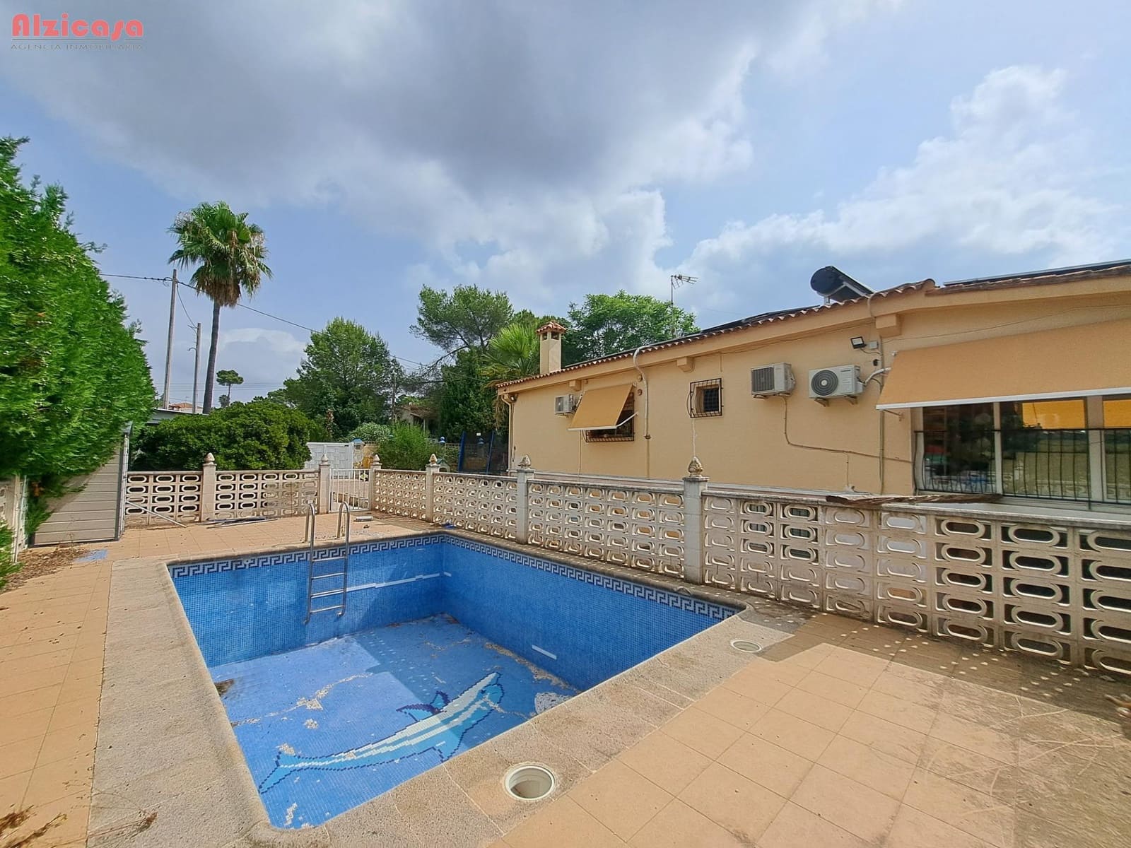 3 sovrum Villa till salu i Alberic med pool garage - 235 000 € (Ref: 9984981)